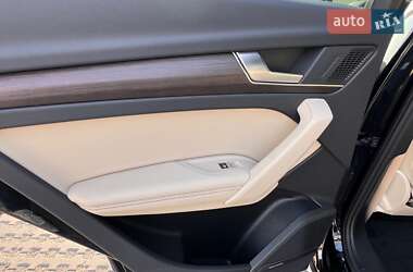 Позашляховик / Кросовер Audi Q5 Sportback 2023 в 