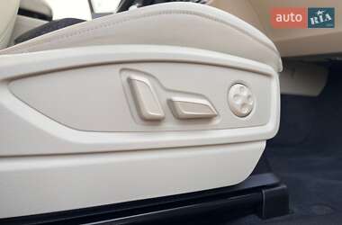 Позашляховик / Кросовер Audi Q5 Sportback 2023 в 