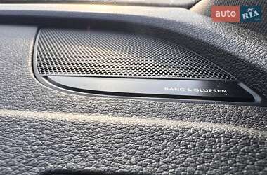 Позашляховик / Кросовер Audi Q5 Sportback 2023 в 