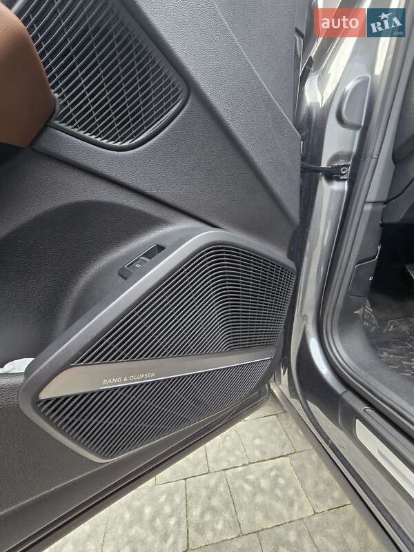 Внедорожник / Кроссовер Audi Q5 Sportback 2022 в Львове