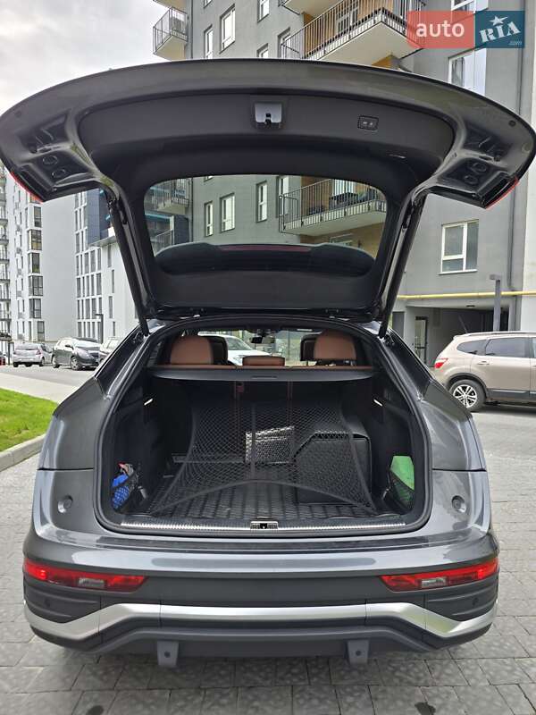 Внедорожник / Кроссовер Audi Q5 Sportback 2022 в Львове