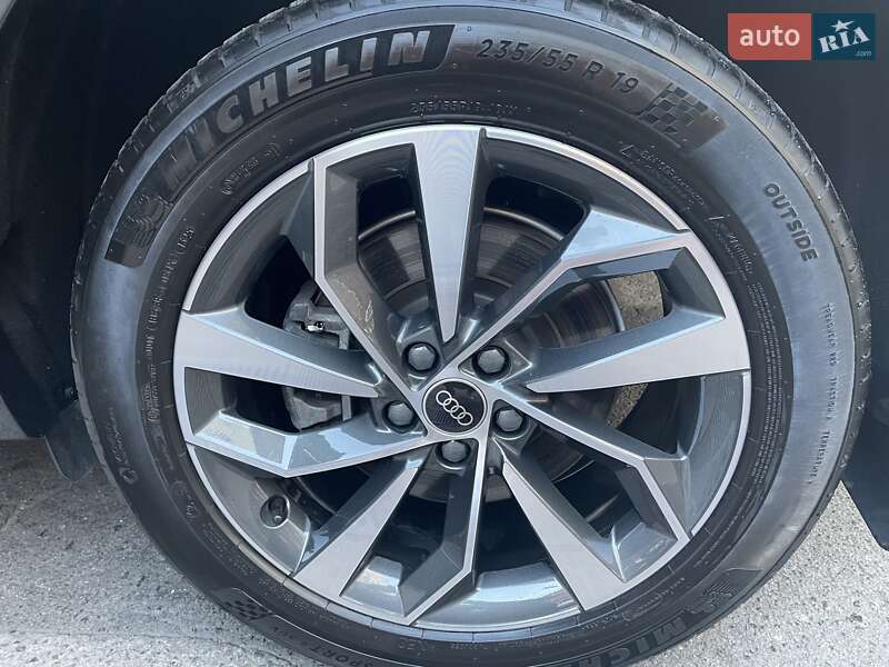 Внедорожник / Кроссовер Audi Q5 Sportback 2022 в Киеве