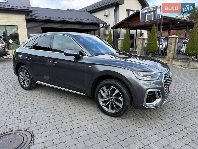 Внедорожник / Кроссовер Audi Q5 Sportback 2022 в 