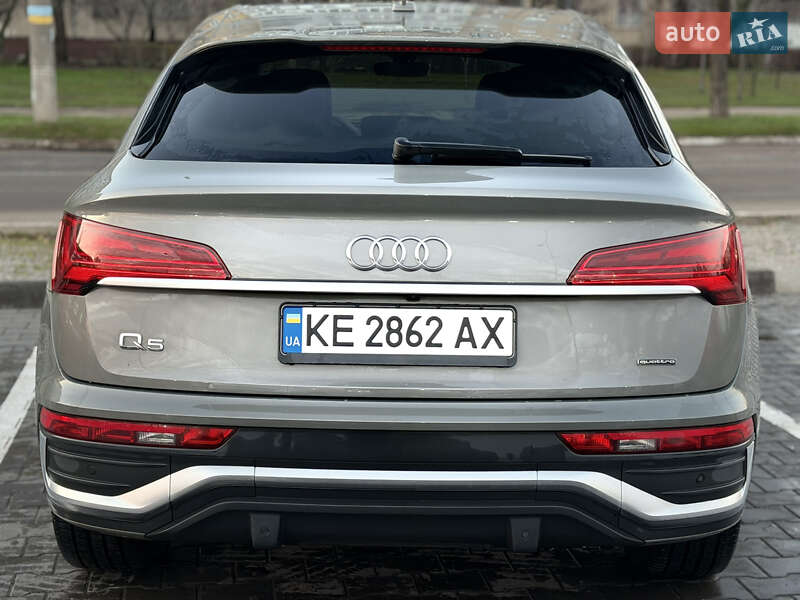Позашляховик / Кросовер Audi Q5 Sportback 2022 в Кам'янському