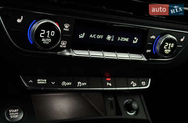 Внедорожник / Кроссовер Audi Q5 Sportback 2023 в Киеве