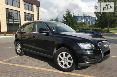 Позашляховик / Кросовер Audi Q5 2011 в 