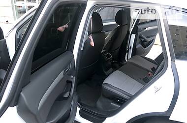 Внедорожник / Кроссовер Audi Q5 2013 в 