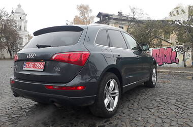 Позашляховик / Кросовер Audi Q5 2011 в Луцьку