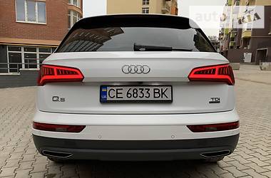 Внедорожник / Кроссовер Audi Q5 2017 в Черновцах