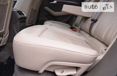 Внедорожник / Кроссовер Audi Q5 2011 в 