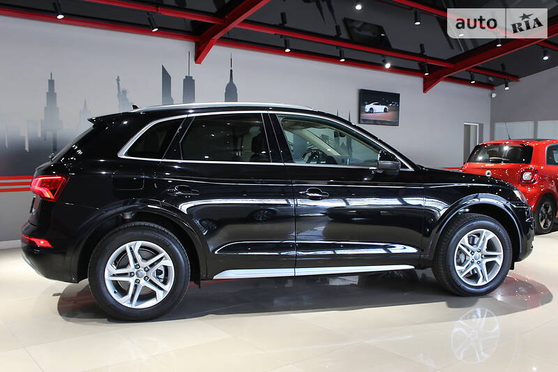 Позашляховик / Кросовер Audi Q5 2018 в Одесі