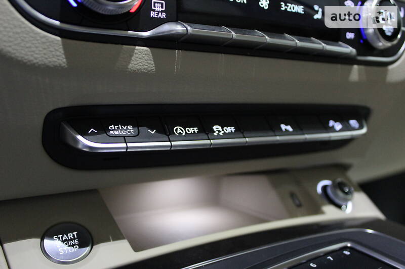 Позашляховик / Кросовер Audi Q5 2018 в Одесі