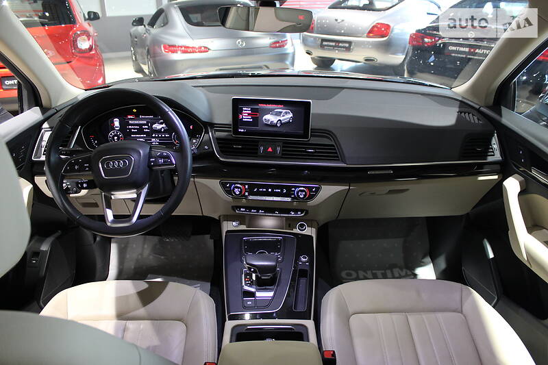 Позашляховик / Кросовер Audi Q5 2018 в Одесі