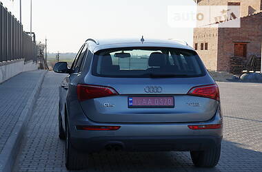 Позашляховик / Кросовер Audi Q5 2010 в 