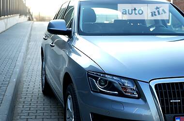 Позашляховик / Кросовер Audi Q5 2010 в 