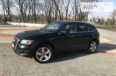 Позашляховик / Кросовер Audi Q5 2011 в 