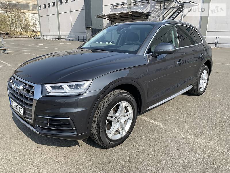 Позашляховик / Кросовер Audi Q5 2017 в 