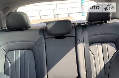 Позашляховик / Кросовер Audi Q5 2017 в 