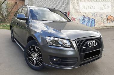Позашляховик / Кросовер Audi Q5 2010 в 
