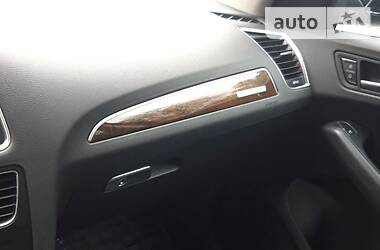 Позашляховик / Кросовер Audi Q5 2010 в 
