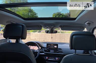 Позашляховик / Кросовер Audi Q5 2019 в 