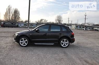 Внедорожник / Кроссовер Audi Q5 2010 в Запорожье