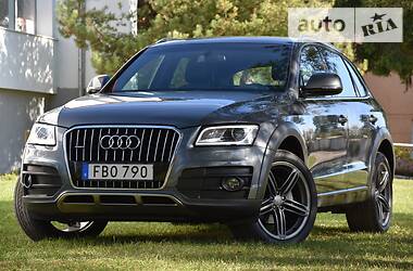 Позашляховик / Кросовер Audi Q5 2016 в 