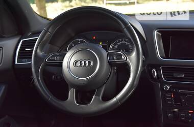 Позашляховик / Кросовер Audi Q5 2016 в 