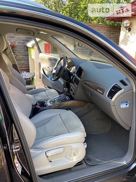 Внедорожник / Кроссовер Audi Q5 2010 в Тячеве