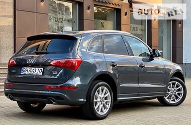 Внедорожник / Кроссовер Audi Q5 2010 в Одессе