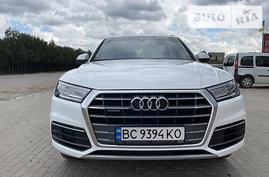 Внедорожник / Кроссовер Audi Q5 2017 в Львове