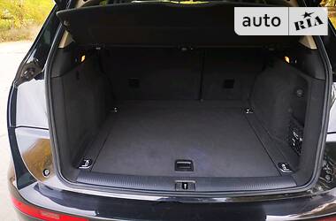 Внедорожник / Кроссовер Audi Q5 2011 в 