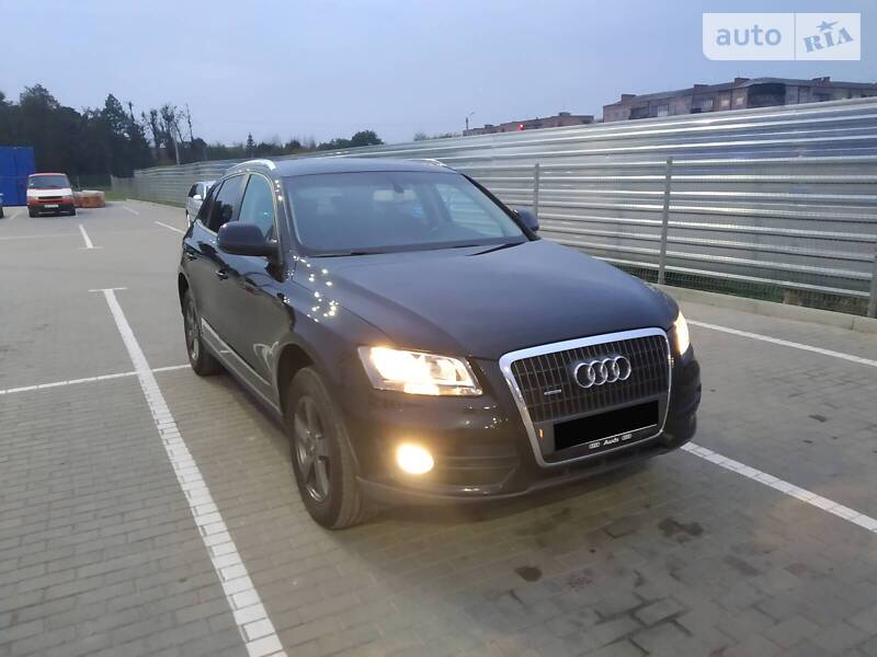 Внедорожник / Кроссовер Audi Q5 2010 в Дубно