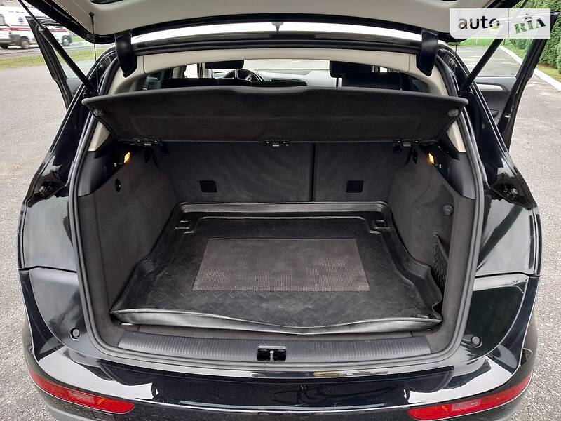 Внедорожник / Кроссовер Audi Q5 2010 в Дубно