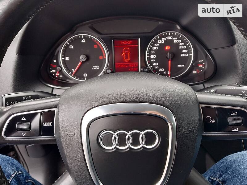 Внедорожник / Кроссовер Audi Q5 2010 в Дубно