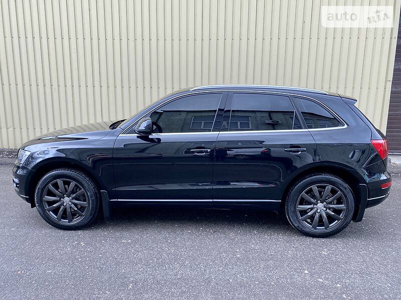 Позашляховик / Кросовер Audi Q5 2010 в Києві