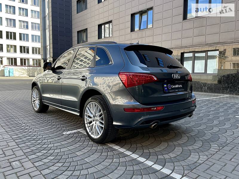 Позашляховик / Кросовер Audi Q5 2012 в Луцьку