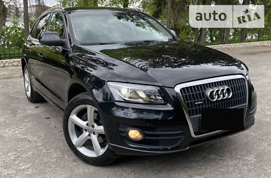 Внедорожник / Кроссовер Audi Q5 2010 в Тернополе