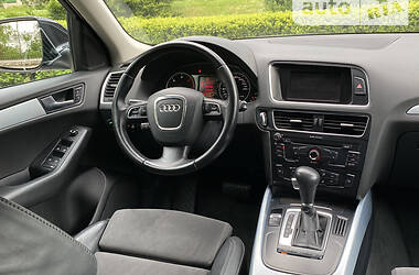 Внедорожник / Кроссовер Audi Q5 2010 в Тернополе