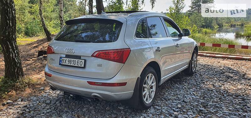 Внедорожник / Кроссовер Audi Q5 2010 в Полонном