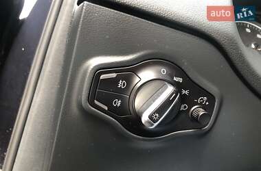 Внедорожник / Кроссовер Audi Q5 2015 в 