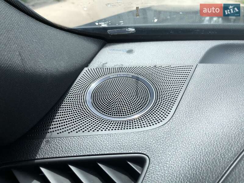 Внедорожник / Кроссовер Audi Q5 2015 в Киеве