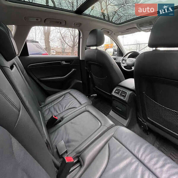 Внедорожник / Кроссовер Audi Q5 2015 в Луцке