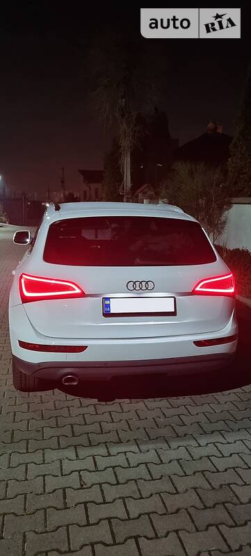 Внедорожник / Кроссовер Audi Q5 2014 в Черновцах