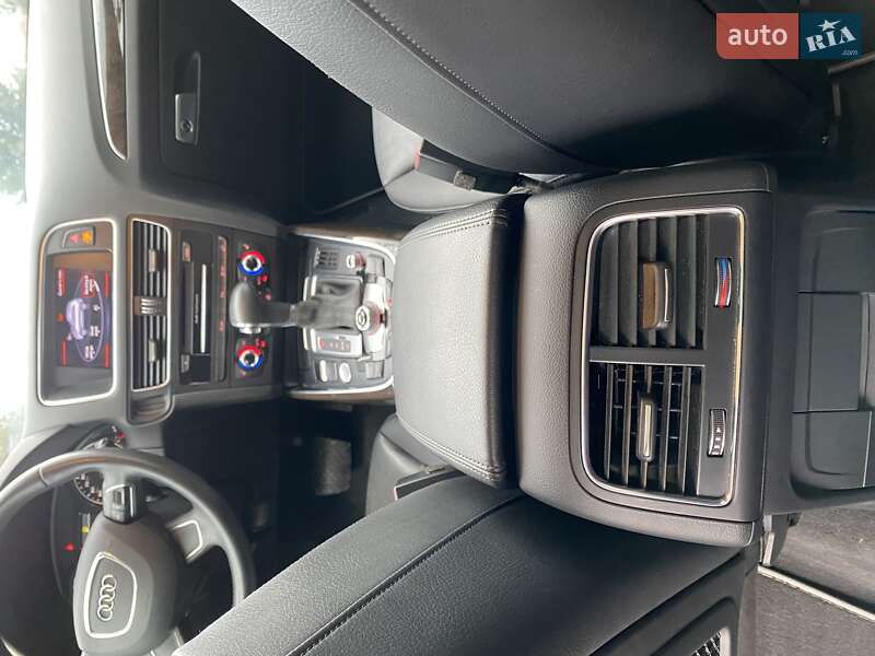 Внедорожник / Кроссовер Audi Q5 2014 в Черновцах