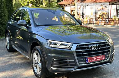 Внедорожник / Кроссовер Audi Q5 2017 в Дрогобыче