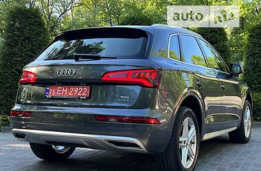 Внедорожник / Кроссовер Audi Q5 2017 в Дрогобыче