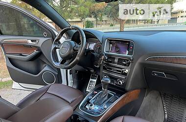 Внедорожник / Кроссовер Audi Q5 2016 в 
