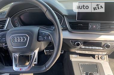 Внедорожник / Кроссовер Audi Q5 2019 в Киеве