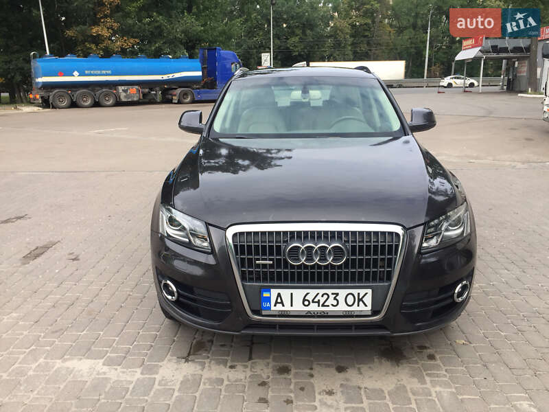 Внедорожник / Кроссовер Audi Q5 2011 в Киеве
